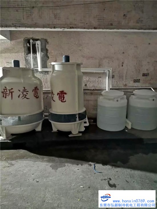 东莞25匹低温双机组 218立方冷库体工程完工交付